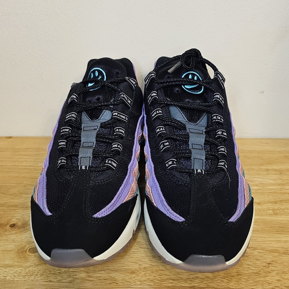 Nike Air Max 95 Black with Purple and Teal Pre Owned With Box